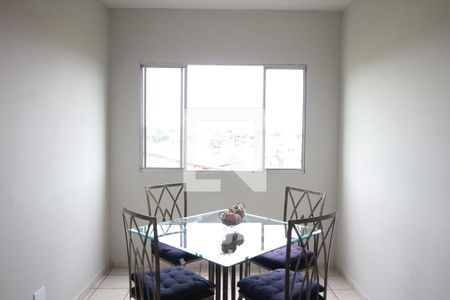 Sala de apartamento para alugar com 2 quartos, 47m² em Planalto, Belo Horizonte