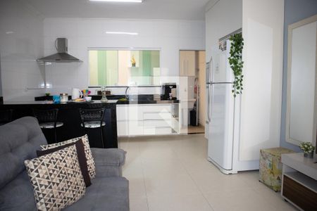 Sala de casa de condomínio para alugar com 2 quartos, 65m² em Parque Edu Chaves, São Paulo