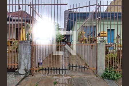 Casa para alugar com 40m², 2 quartos e sem vaga Casa para alugar com 40m², 2 quartos e sem vagaFachada