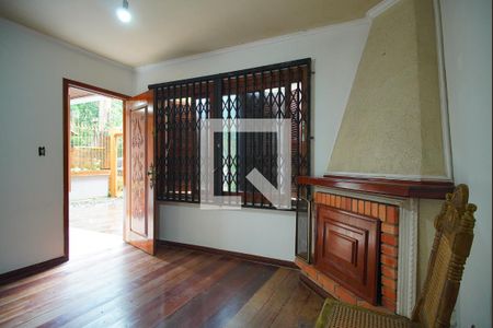 Sala de casa à venda com 4 quartos, 240m² em Passo da Areia, Porto Alegre