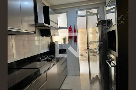 Apartamento à venda com 2 quartos, 110m² em Cabral, Contagem