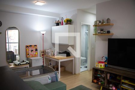 SALA de apartamento para alugar com 2 quartos, 65m² em Cambuí, Campinas