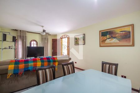 Sala de casa à venda com 5 quartos, 310m² em Jardim das Flores, Osasco