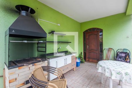 Casa à venda com 310m², 5 quartos e 3 vagas Casa à venda com 310m², 5 quartos e 3 vagasChurrasqueira