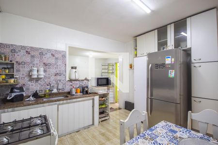 Casa à venda com 310m², 5 quartos e 3 vagas Casa à venda com 310m², 5 quartos e 3 vagasCozinha