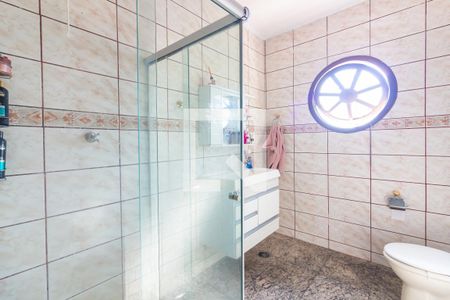 Casa à venda com 310m², 5 quartos e 3 vagas Casa à venda com 310m², 5 quartos e 3 vagasBanheiro da Suíte 2