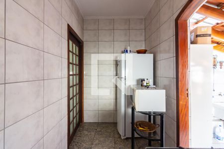 Casa à venda com 310m², 5 quartos e 3 vagas Casa à venda com 310m², 5 quartos e 3 vagasCozinha 2