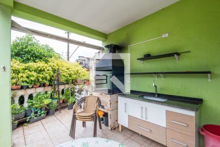 Casa à venda com 310m², 5 quartos e 3 vagas Casa à venda com 310m², 5 quartos e 3 vagasChurrasqueira