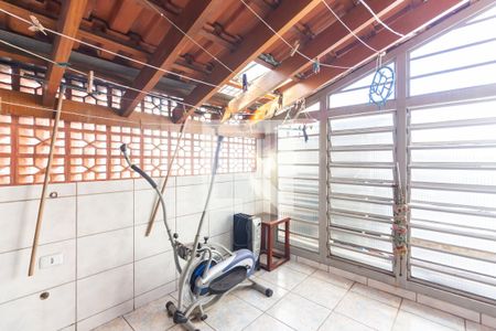 Casa à venda com 310m², 5 quartos e 3 vagas Casa à venda com 310m², 5 quartos e 3 vagasÁrea de Serviço