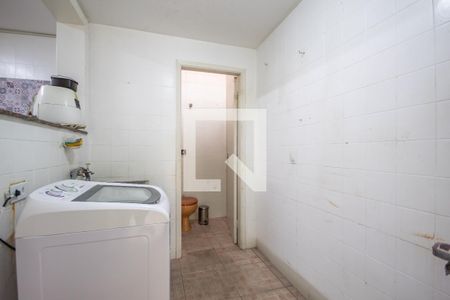 Casa à venda com 310m², 5 quartos e 3 vagas Casa à venda com 310m², 5 quartos e 3 vagasÁrea de Serviço