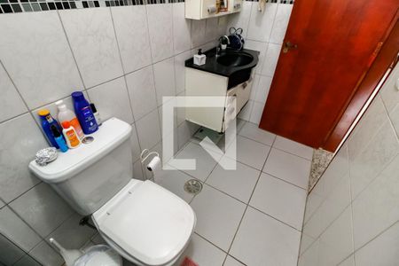 Banheiro de casa à venda com 2 quartos, 80m² em Vila Sonia, São Paulo