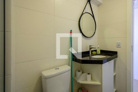 Banheiro de kitnet/studio à venda com 0 quarto, 30m² em Jardim Botânico, Porto Alegre