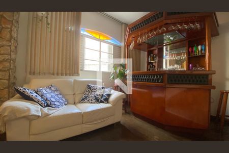 Sala 1 de casa à venda com 7 quartos, 500m² em Santa Lúcia, Belo Horizonte