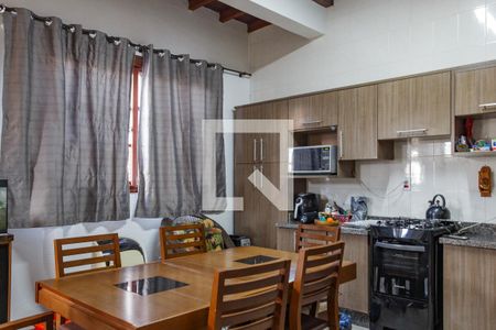 Casa à venda com 160m², 3 quartos e 3 vagas Casa à venda com 160m², 3 quartos e 3 vagasCozinha