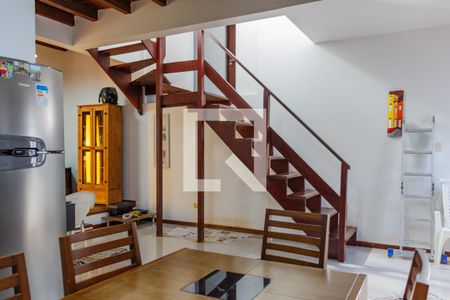 Casa à venda com 160m², 3 quartos e 3 vagas Casa à venda com 160m², 3 quartos e 3 vagasCozinha