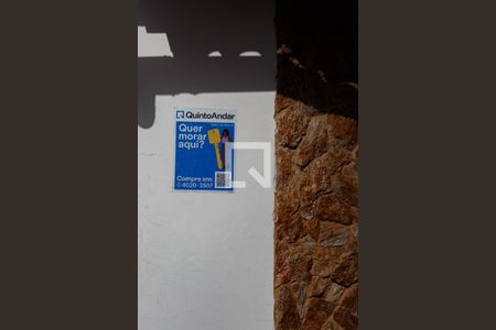 Casa à venda com 160m², 3 quartos e 3 vagas Casa à venda com 160m², 3 quartos e 3 vagasPlaquinha