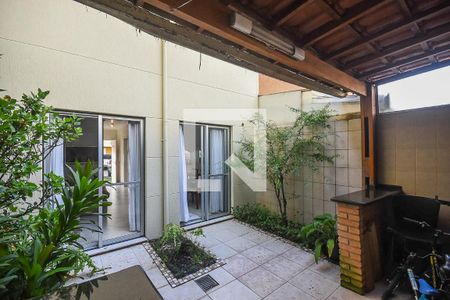 Quintal de casa de condomínio para alugar com 3 quartos, 110m² em Parque Munhoz, São Paulo