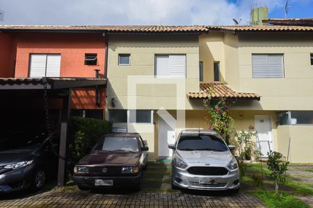 Casa de condomínio para alugar com 110m², 3 quartos e 2 vagas Casa de condomínio para alugar com 110m², 3 quartos e 2 vagasFachada