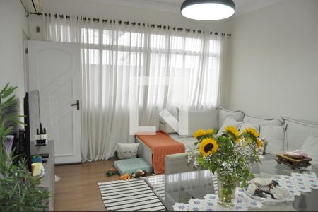 Sala de casa à venda com 4 quartos, 160m² em Pilares, Rio de Janeiro