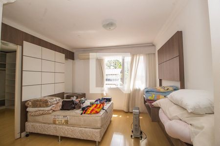 Suite de apartamento para alugar com 3 quartos, 421m² em Medianeira, Porto Alegre