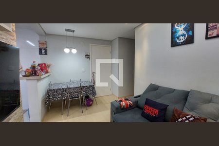 Sala de apartamento para alugar com 2 quartos, 44m² em Parque São Vicente, Santo André