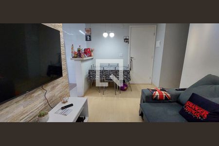 Sala de apartamento para alugar com 2 quartos, 44m² em Parque São Vicente, Santo André