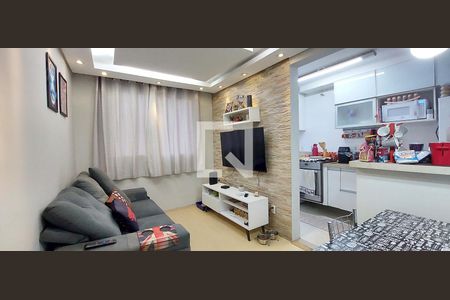 Sala de apartamento para alugar com 2 quartos, 44m² em Parque São Vicente, Santo André