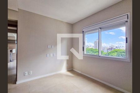 Suite de apartamento à venda com 2 quartos, 87m² em Jardim Itu, Porto Alegre