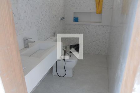 banheiro social de casa à venda com 5 quartos, 360m² em Itapoã, Belo Horizonte