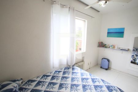 Quarto 1 de apartamento para alugar com 2 quartos, 50m² em Taquara, Rio de Janeiro