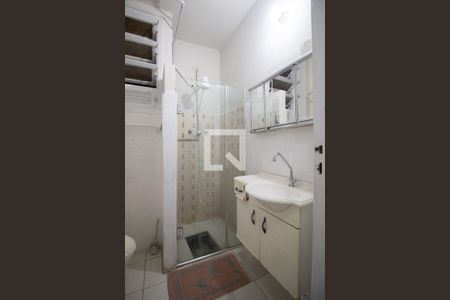 Banheiro social de apartamento para alugar com 1 quarto, 24m² em Copacabana, Rio de Janeiro