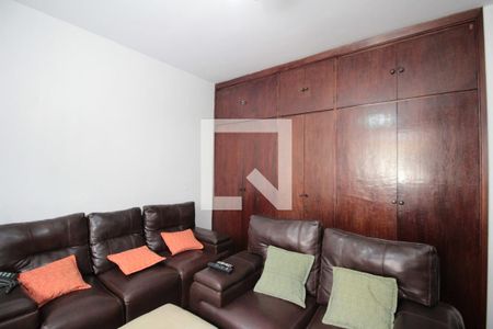 Sala de TV de casa à venda com 4 quartos, 360m² em São João Batista (venda Nova), Belo Horizonte
