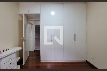 Quarto de casa à venda com 3 quartos, 188m² em Parque Bandeirante, Santo André