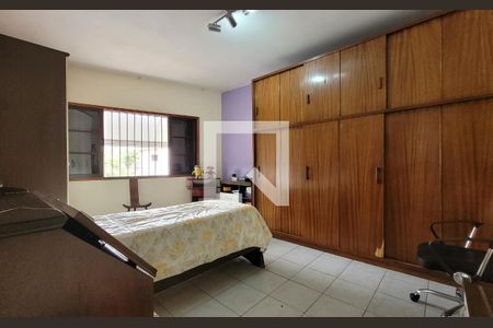 Quarto de casa à venda com 3 quartos, 208m² em Vila Curuca, Santo André