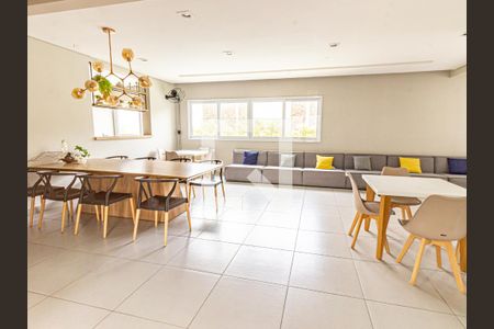 Apartamento para alugar com 38m², 2 quartos e sem vaga Apartamento para alugar com 38m², 2 quartos e sem vagaÁrea comum - Salão de festas