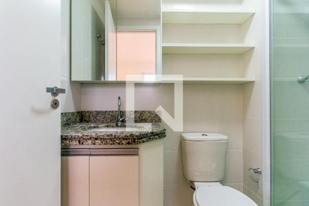 Banheiro de kitnet/studio para alugar com 1 quarto, 36m² em Liberdade, São Paulo