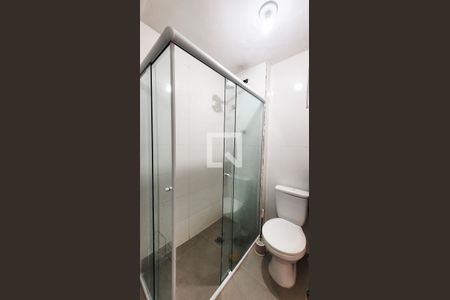 Banheiro de apartamento à venda com 1 quarto, 43m² em Botafogo, Campinas