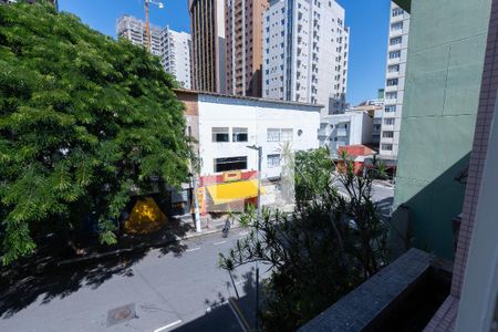 Vista da Sala de apartamento para alugar com 2 quartos, 96m² em Bela Vista, São Paulo