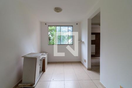 Sala de apartamento para alugar com 3 quartos, 60m² em Paraisópolis, São Paulo