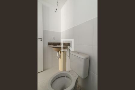 Banheiro da Suíte de apartamento à venda com 2 quartos, 50m² em Farrapos, Porto Alegre