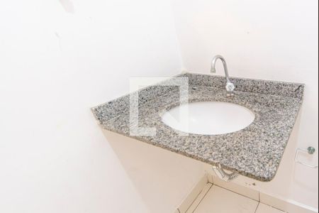 Lavabo de casa para alugar com 3 quartos, 170m² em Vila Scarpelli, Santo André