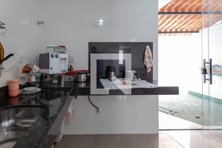 Cozinha de casa para alugar com 3 quartos, 103m² em Santa Rosa, Belo Horizonte