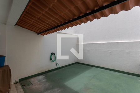 Quintal de casa à venda com 3 quartos, 103m² em Santa Rosa, Belo Horizonte