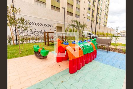 Apartamento para alugar com 33m², 2 quartos e 1 vaga Apartamento para alugar com 33m², 2 quartos e 1 vagaÁrea comum - Playground