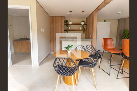 Apartamento para alugar com 33m², 2 quartos e 1 vaga Apartamento para alugar com 33m², 2 quartos e 1 vagaÁrea comum - Salão de festas