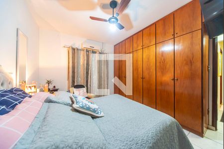 Quarto 1 de casa à venda com 2 quartos, 120m² em Vila Scarpelli, Santo André