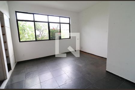 Quarto 1 de casa para alugar com 4 quartos, 190m² em Jardim Guanabara, Rio de Janeiro