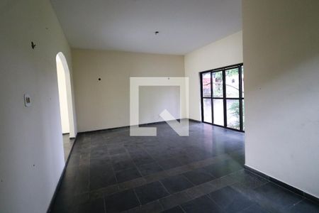 Sala de casa para alugar com 4 quartos, 190m² em Jardim Guanabara, Rio de Janeiro