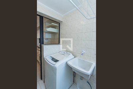 Apartamento à venda com 97m², 3 quartos e 2 vagas Apartamento à venda com 97m², 3 quartos e 2 vagasÁrea de Serviço