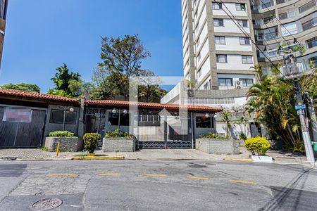 Apartamento à venda com 97m², 3 quartos e 2 vagas Apartamento à venda com 97m², 3 quartos e 2 vagasFachada